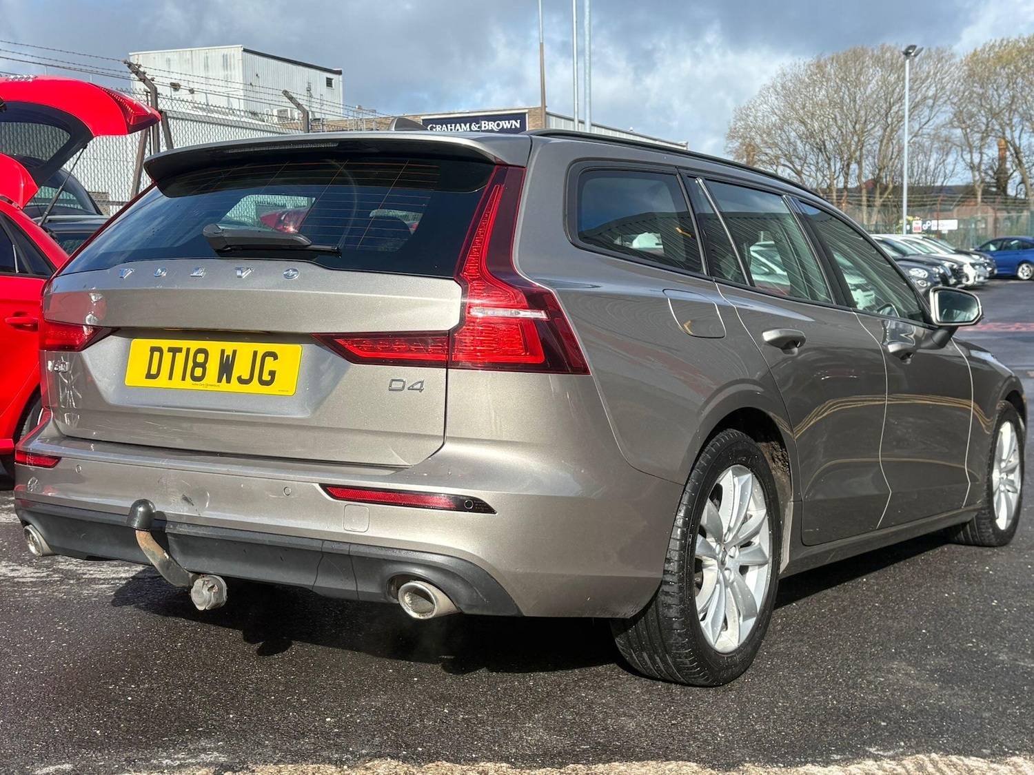 Used Volvo V60 2018 for sale - 77892647: Photo 13
