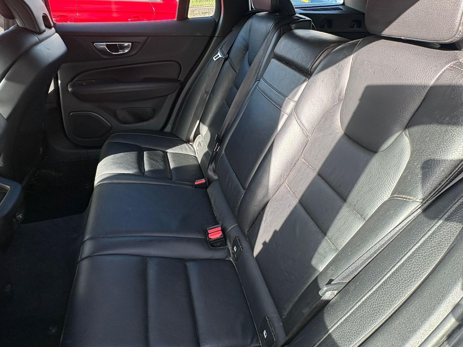 Used Volvo V60 2018 for sale - 77892647: Photo 19