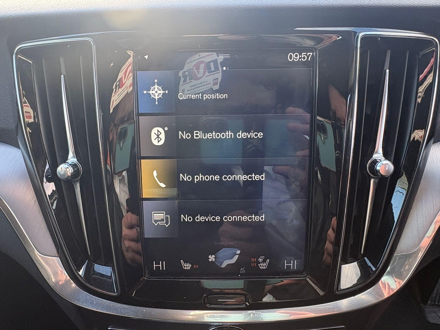 Used Volvo V60 2018 for sale - 77892647: Photo 38