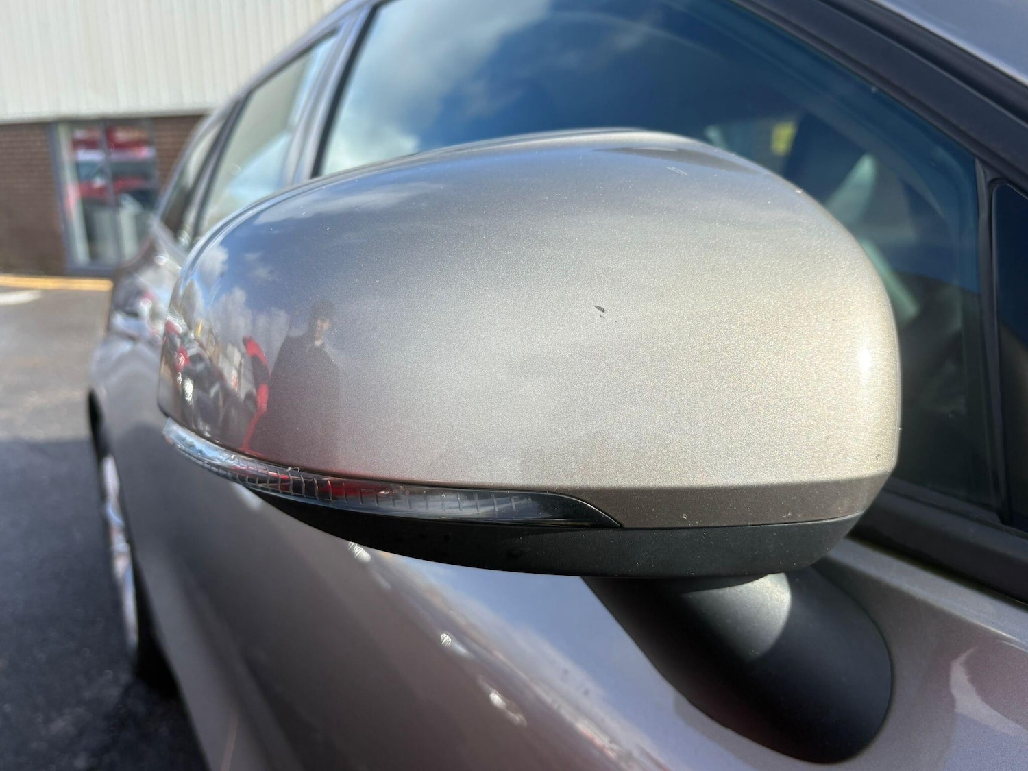 Used Volvo V60 2018 for sale - 77892647: Photo 41