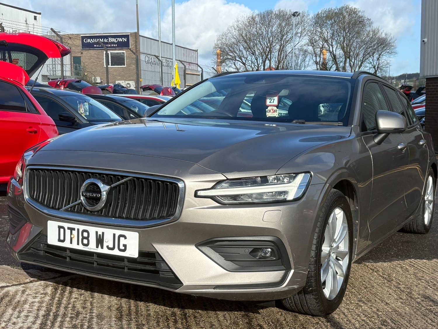 Used Volvo V60 2018 for sale - 77892647: Photo 8