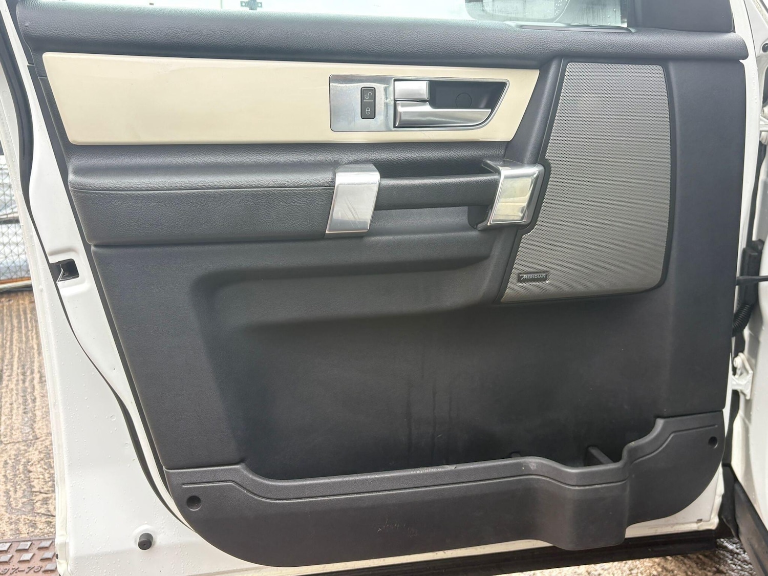 Used Land Rover Discovery 2014 for sale - 78062761: Photo 24