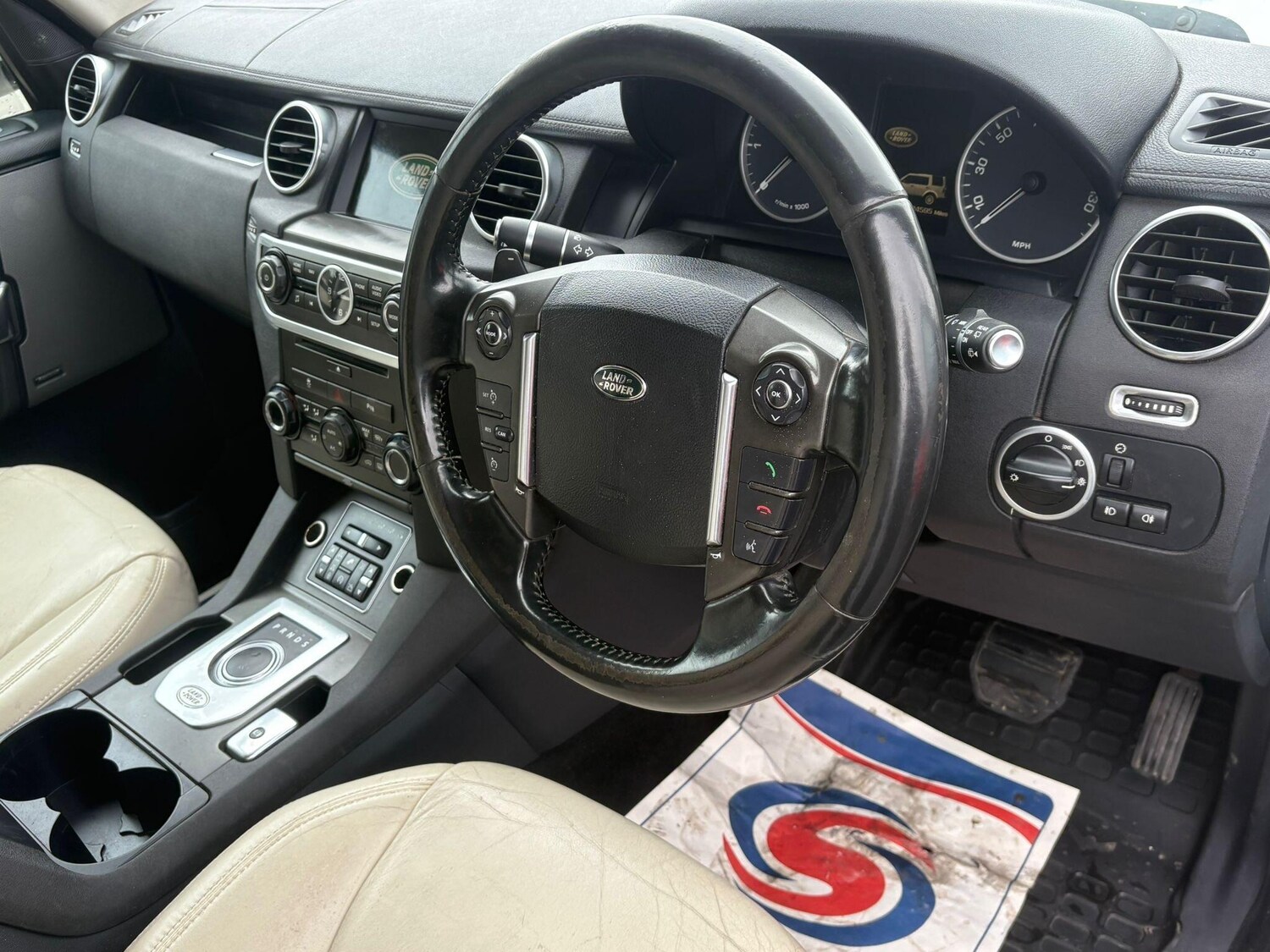 Used Land Rover Discovery 2014 for sale - 78062761: Photo 25