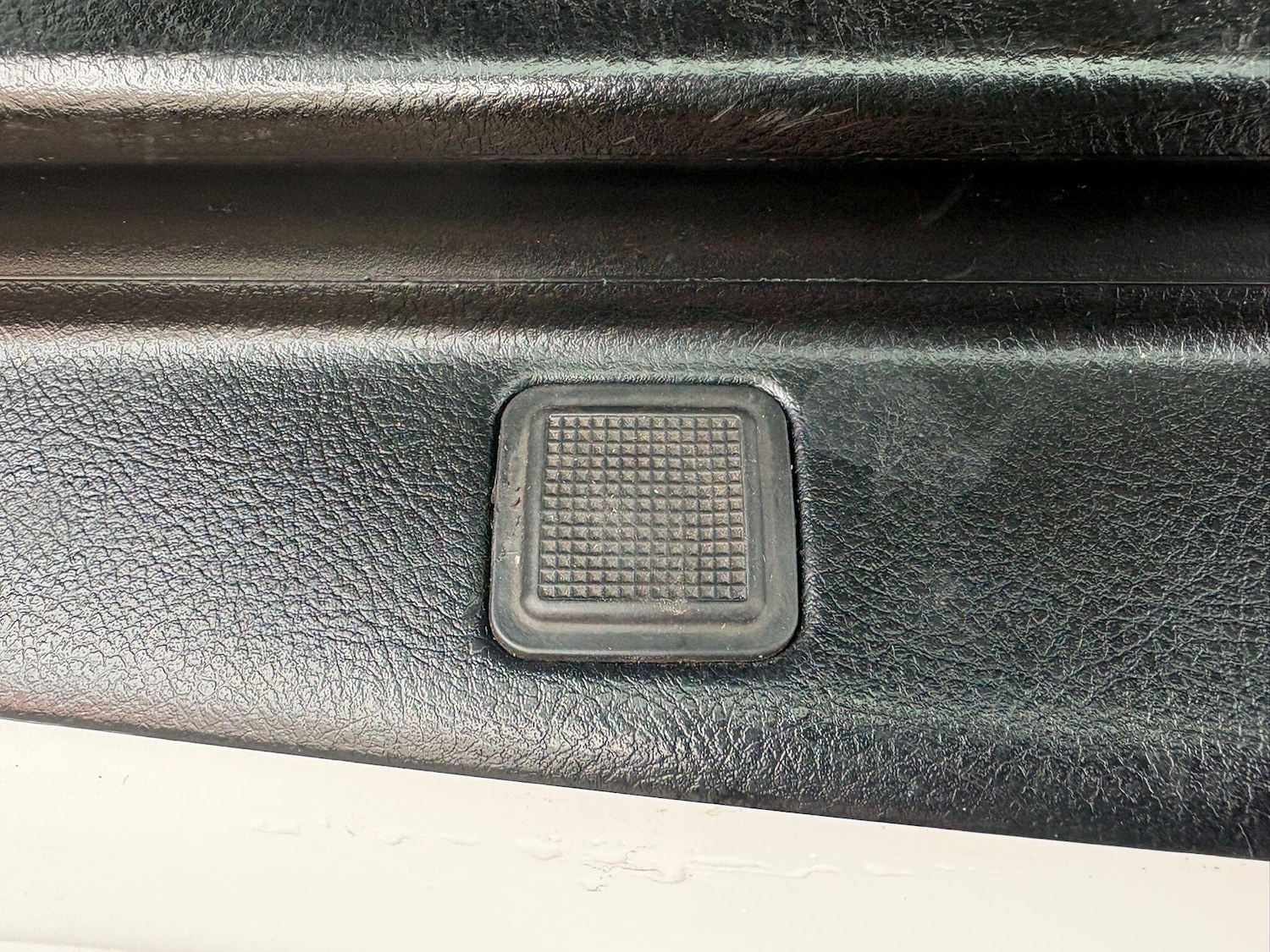 Used Land Rover Discovery 2014 for sale - 78062761: Photo 26