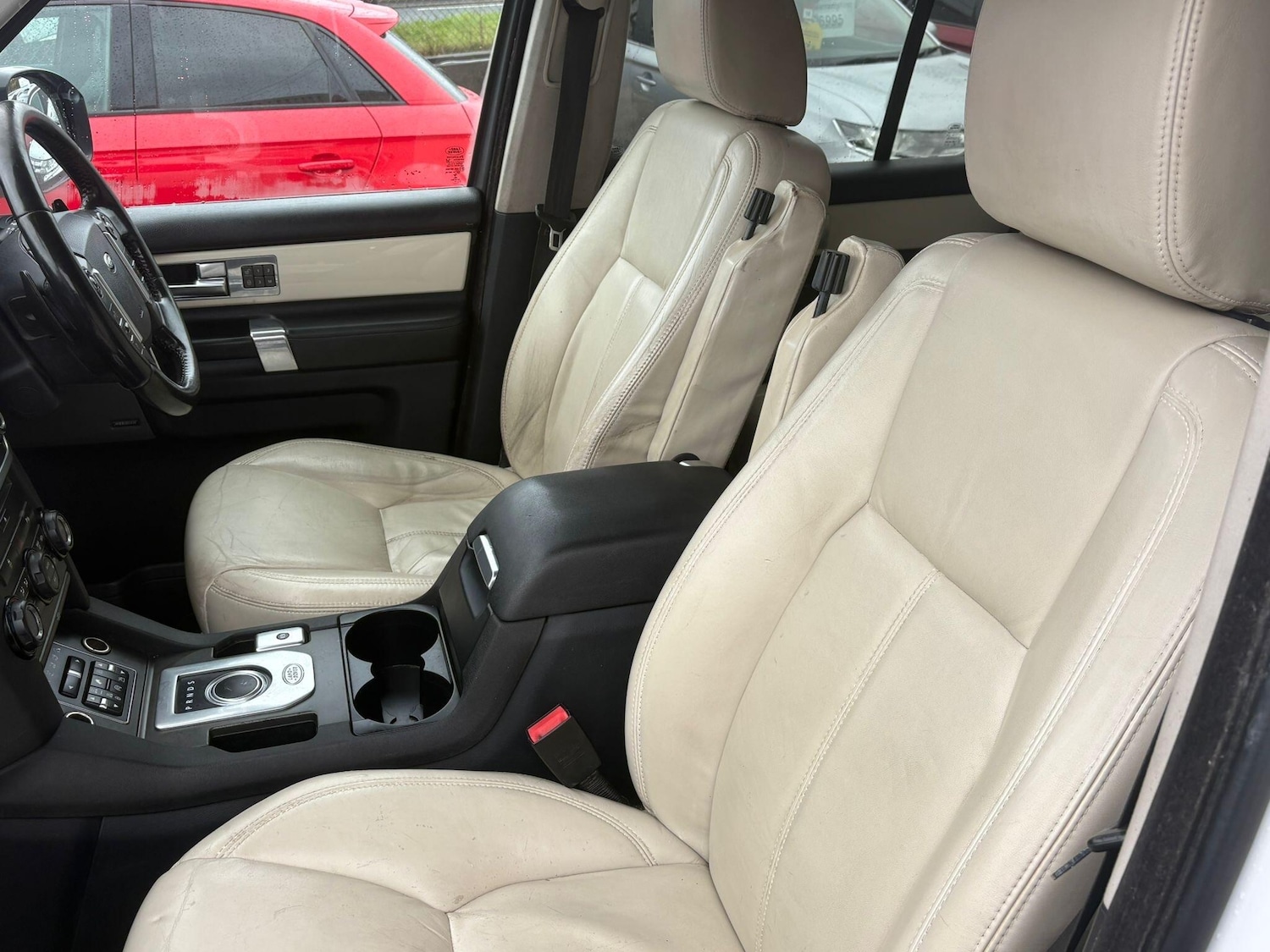 Used Land Rover Discovery 2014 for sale - 78062761: Photo 3