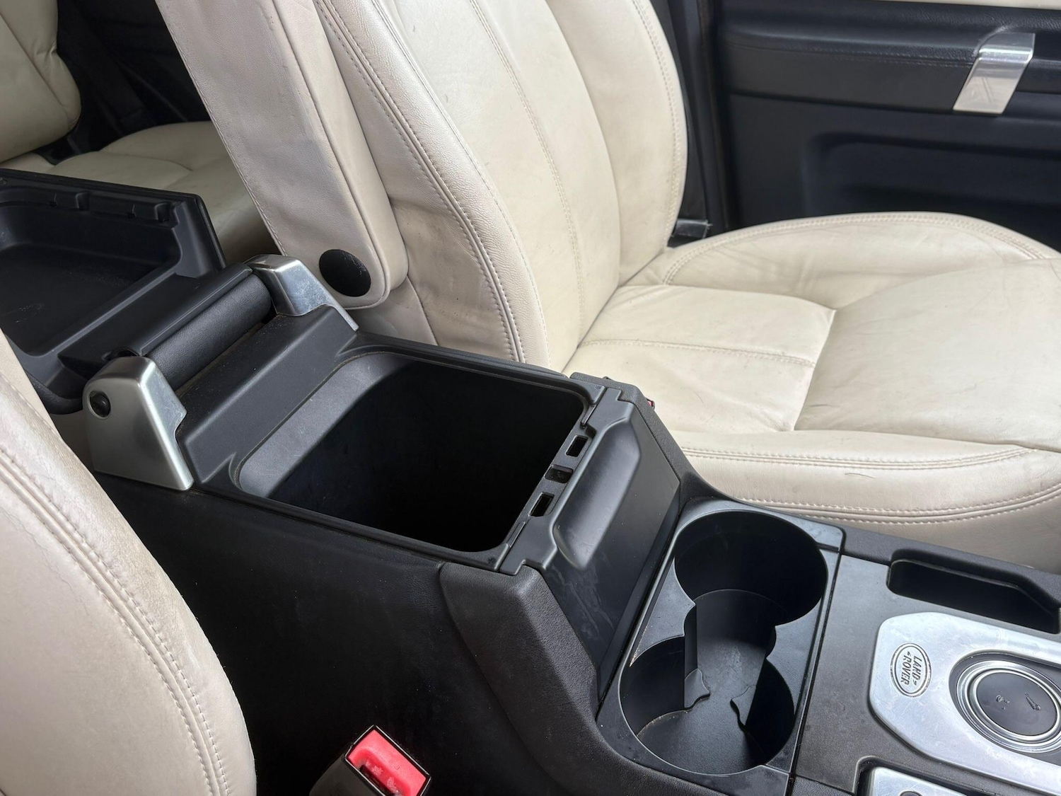 Used Land Rover Discovery 2014 for sale - 78062761: Photo 50