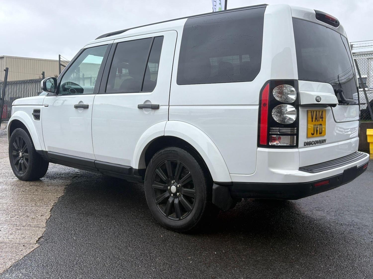 Used Land Rover Discovery 2014 for sale - 78062761: Photo 9