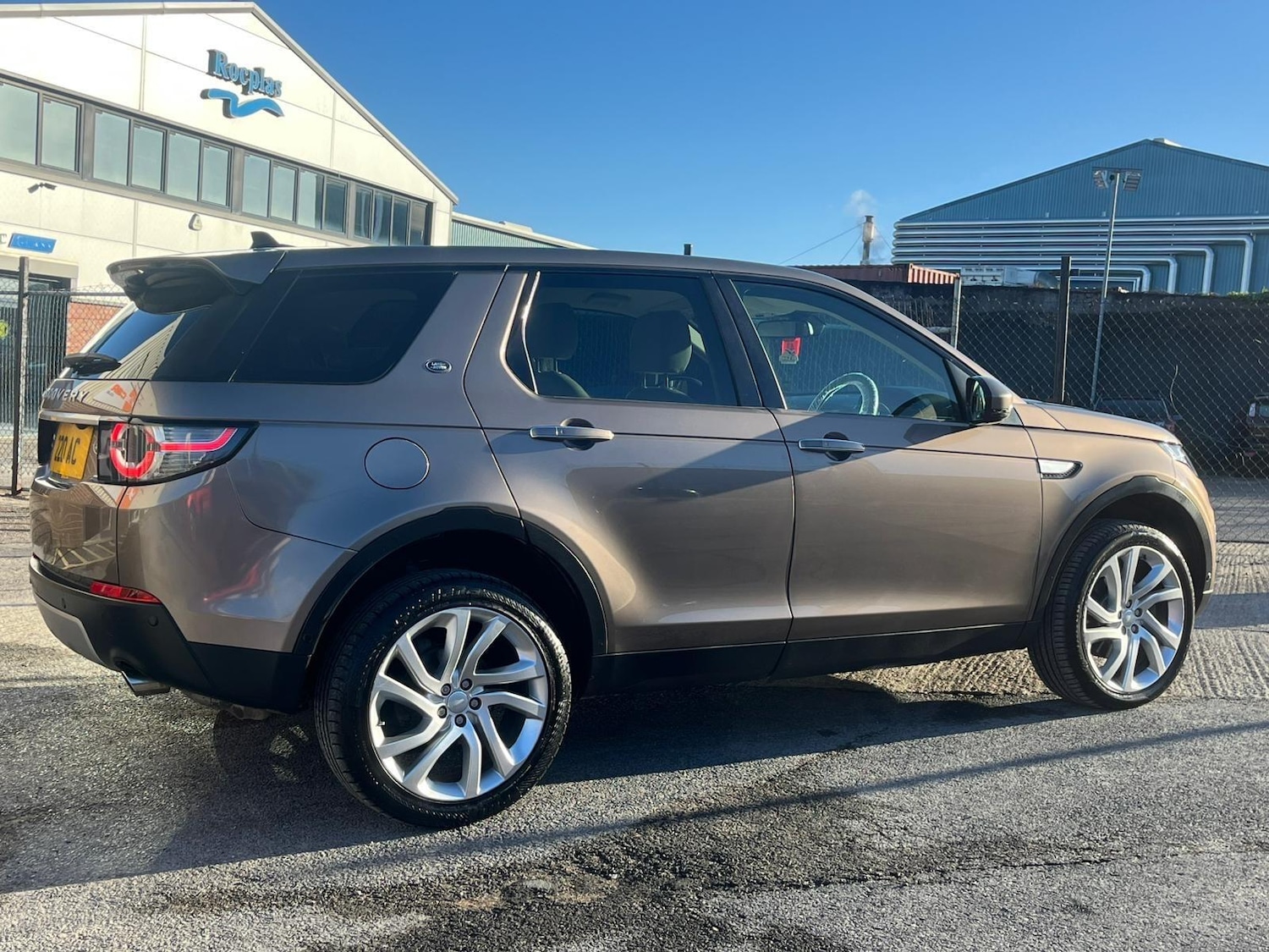 Used Land Rover Discovery Sport 2016 for sale - 76702127: Photo 11