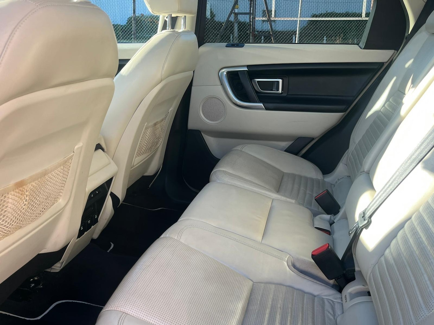 Used Land Rover Discovery Sport 2016 for sale - 76702127: Photo 15