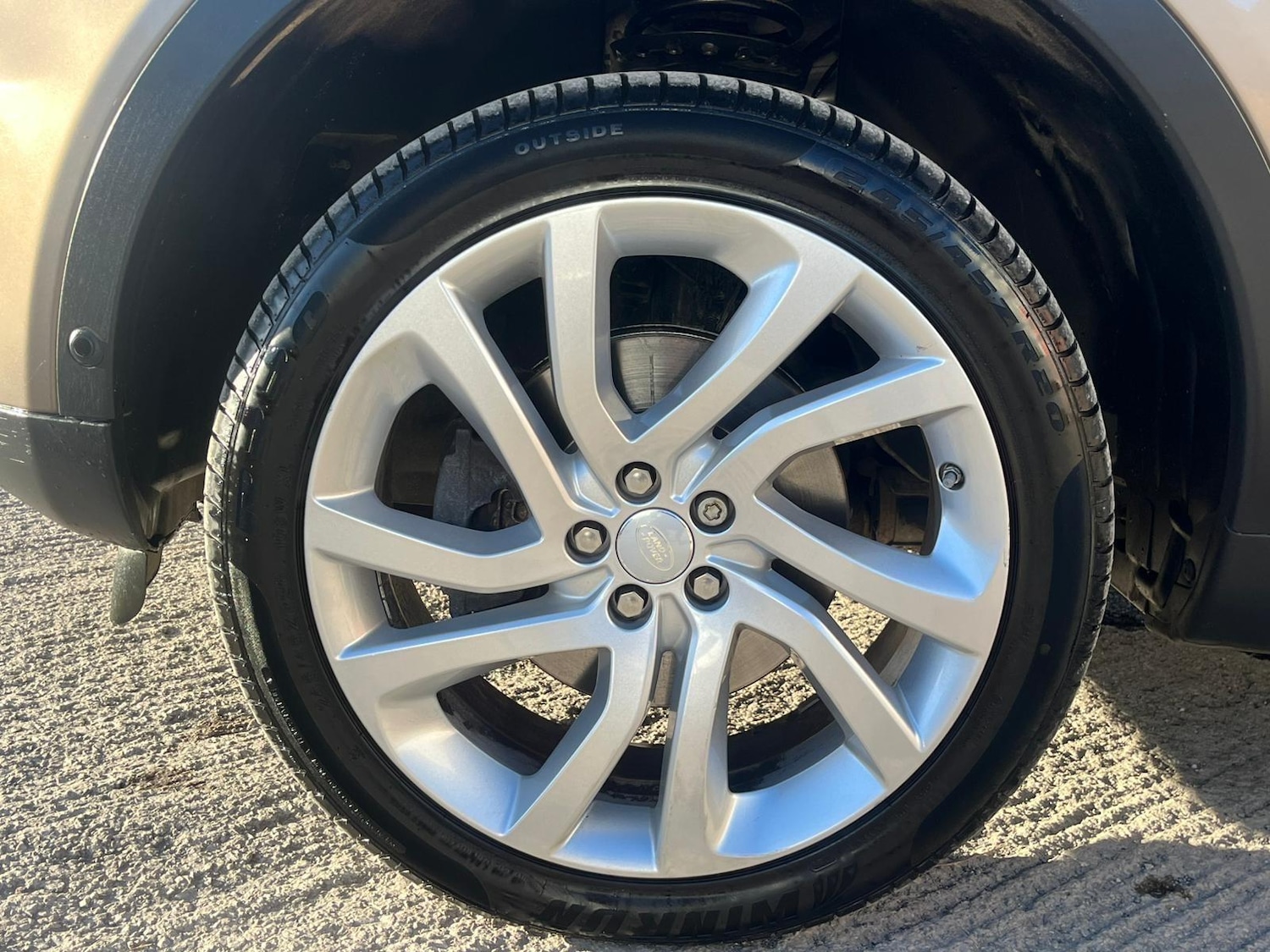 Used Land Rover Discovery Sport 2016 for sale - 76702127: Photo 31