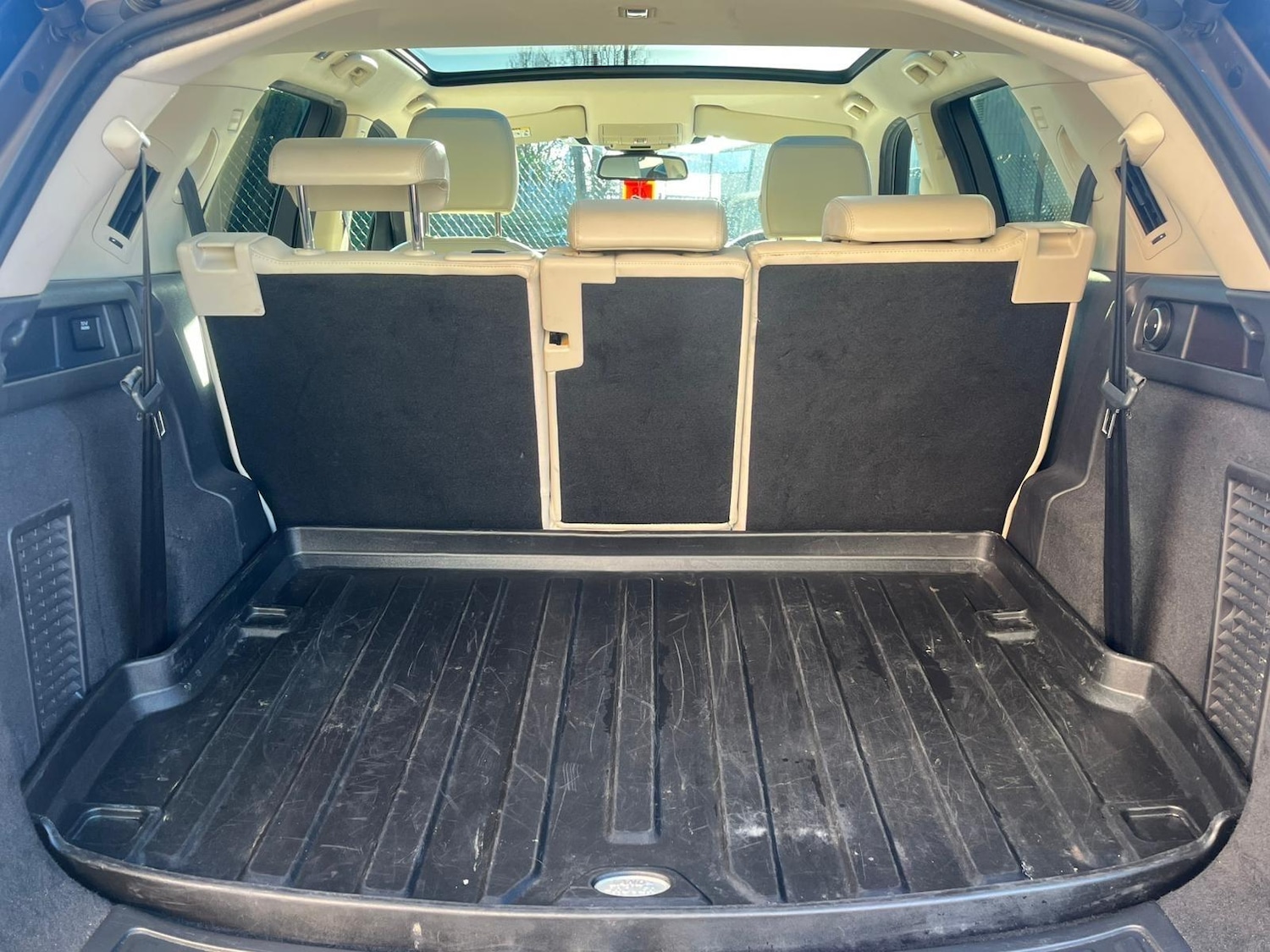 Used Land Rover Discovery Sport 2016 for sale - 76702127: Photo 42