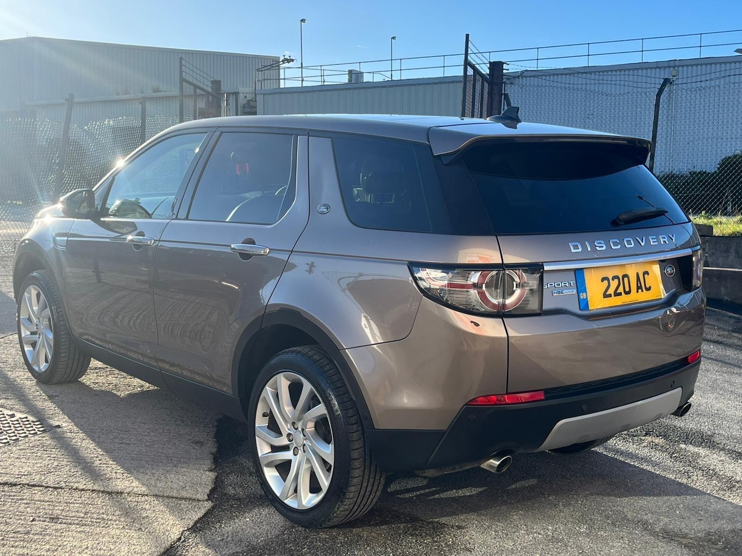 Used Land Rover Discovery Sport 2016 for sale - 76702127: Photo 6