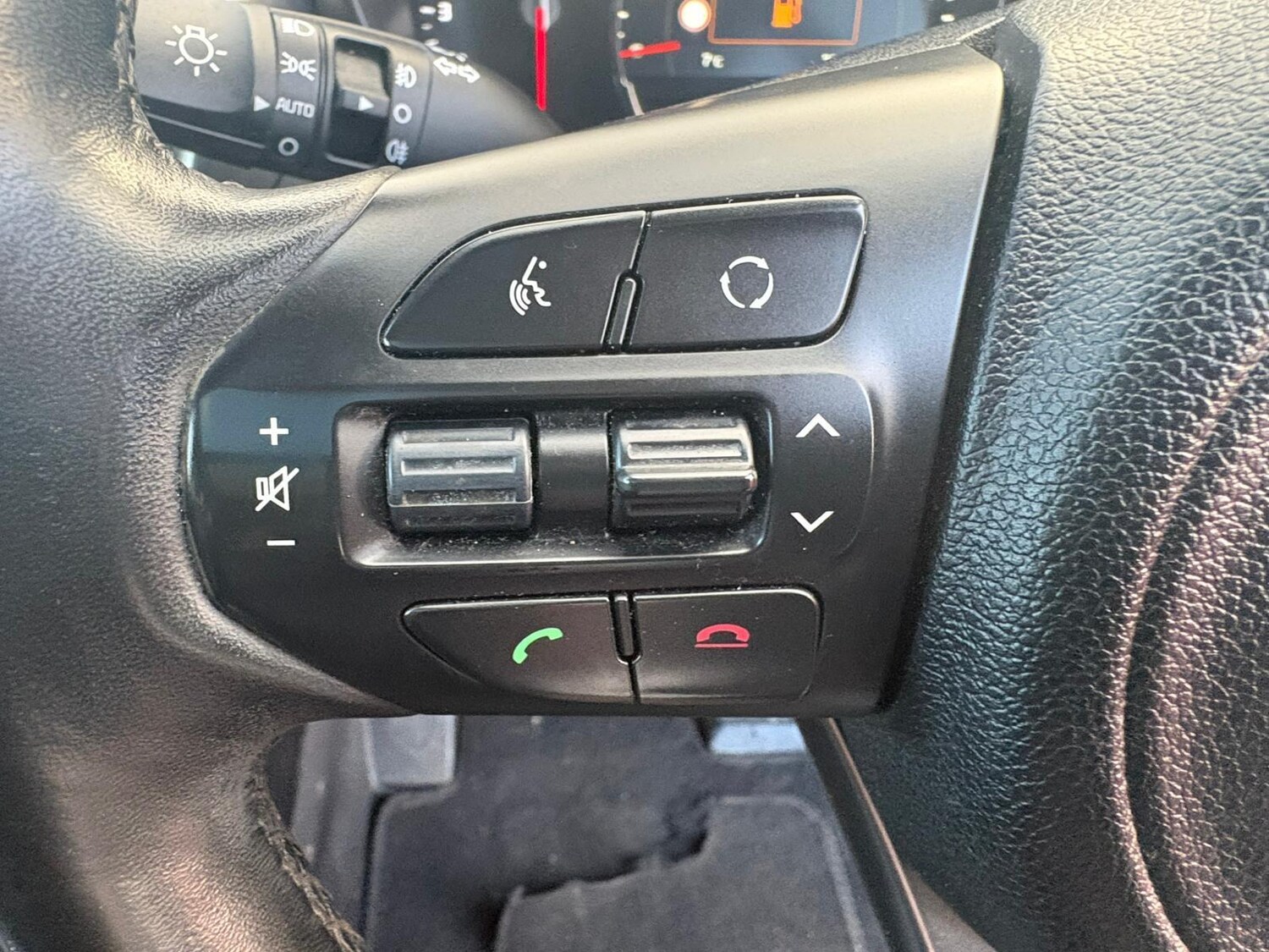 Used Kia Sorento 2015 for sale - 78058223: Photo 32