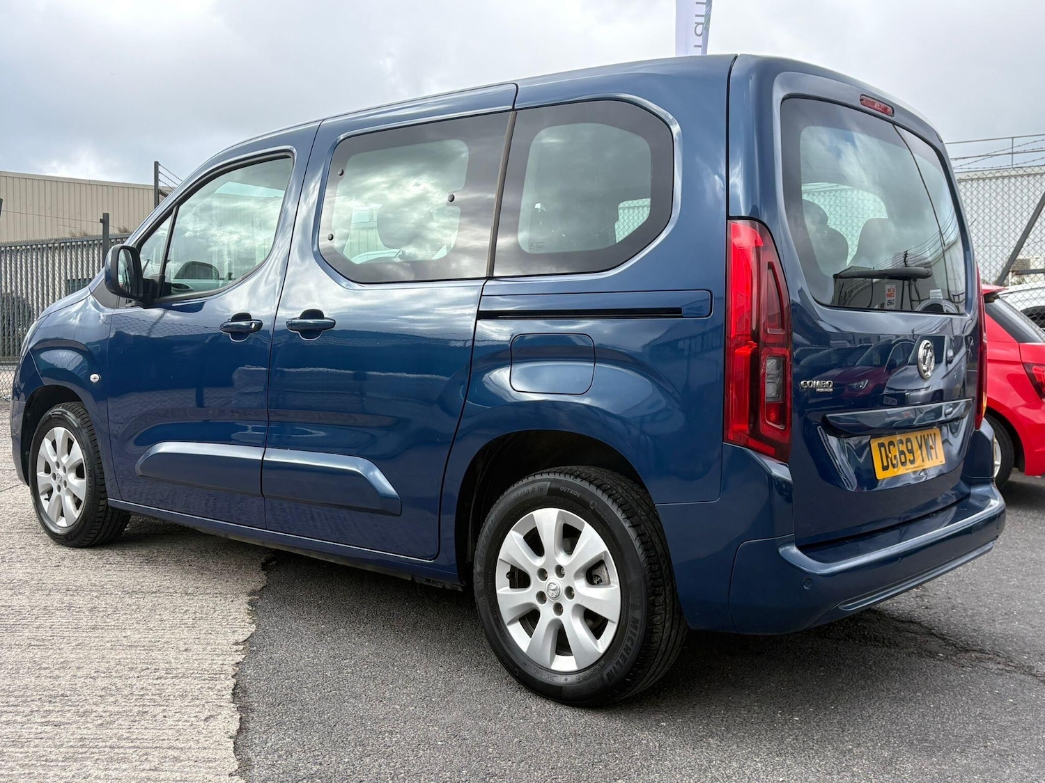Used Vauxhall Combo Life 2019 for sale - 78073132: Photo 5
