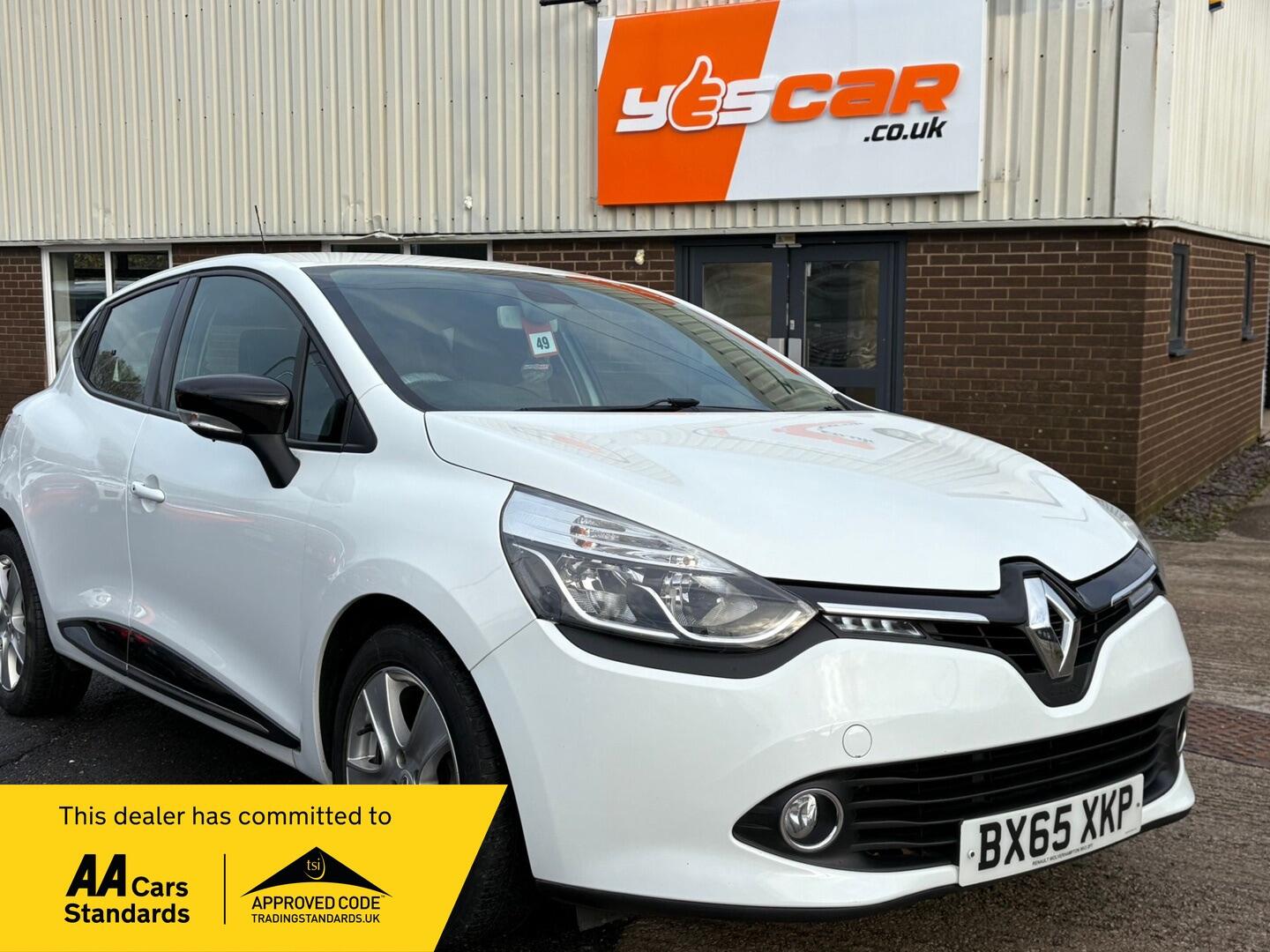 Used Renault Clio 2015 for sale - 76832186: Photo 1