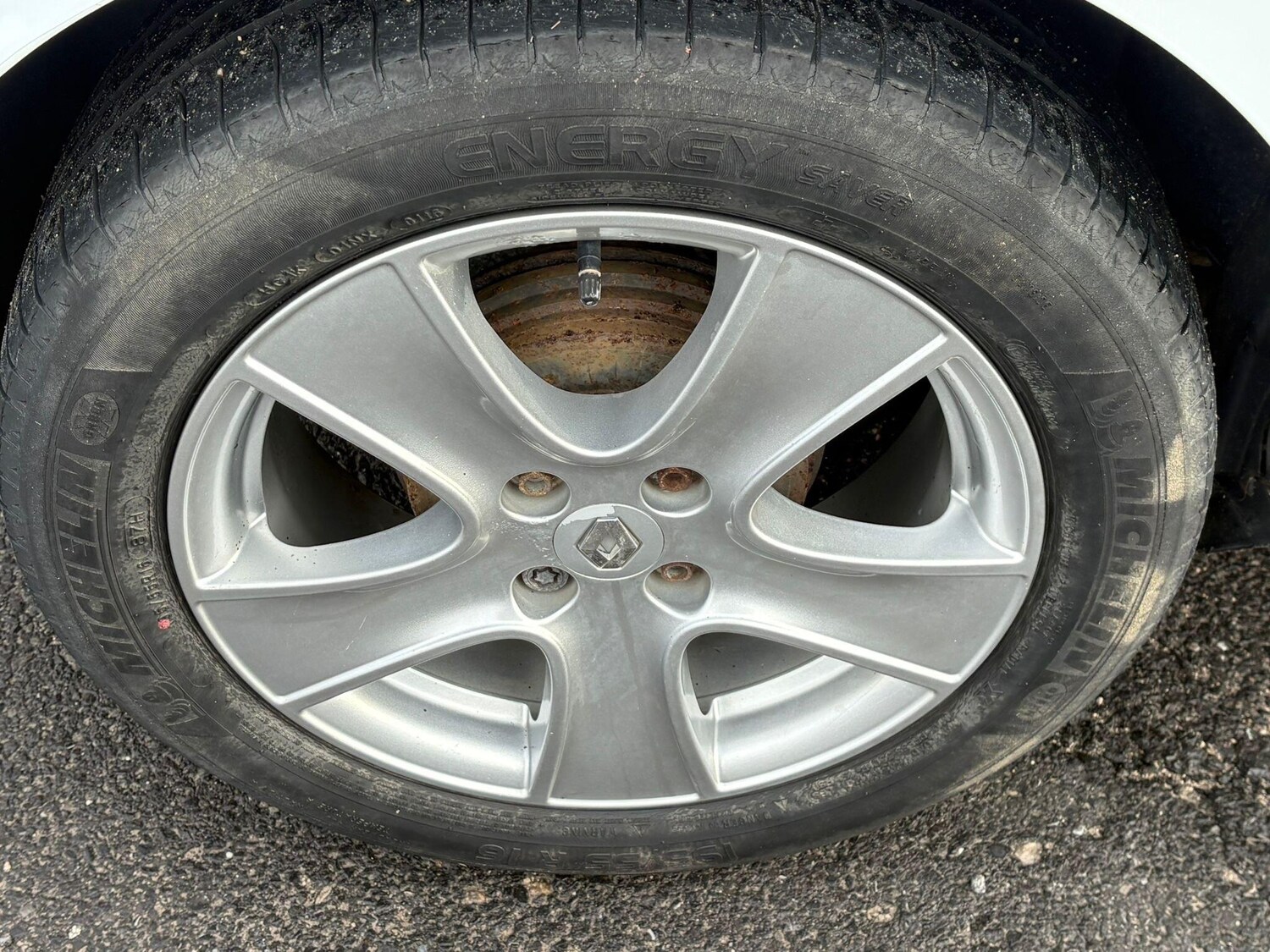 Used Renault Clio 2015 for sale - 76832186: Photo 24