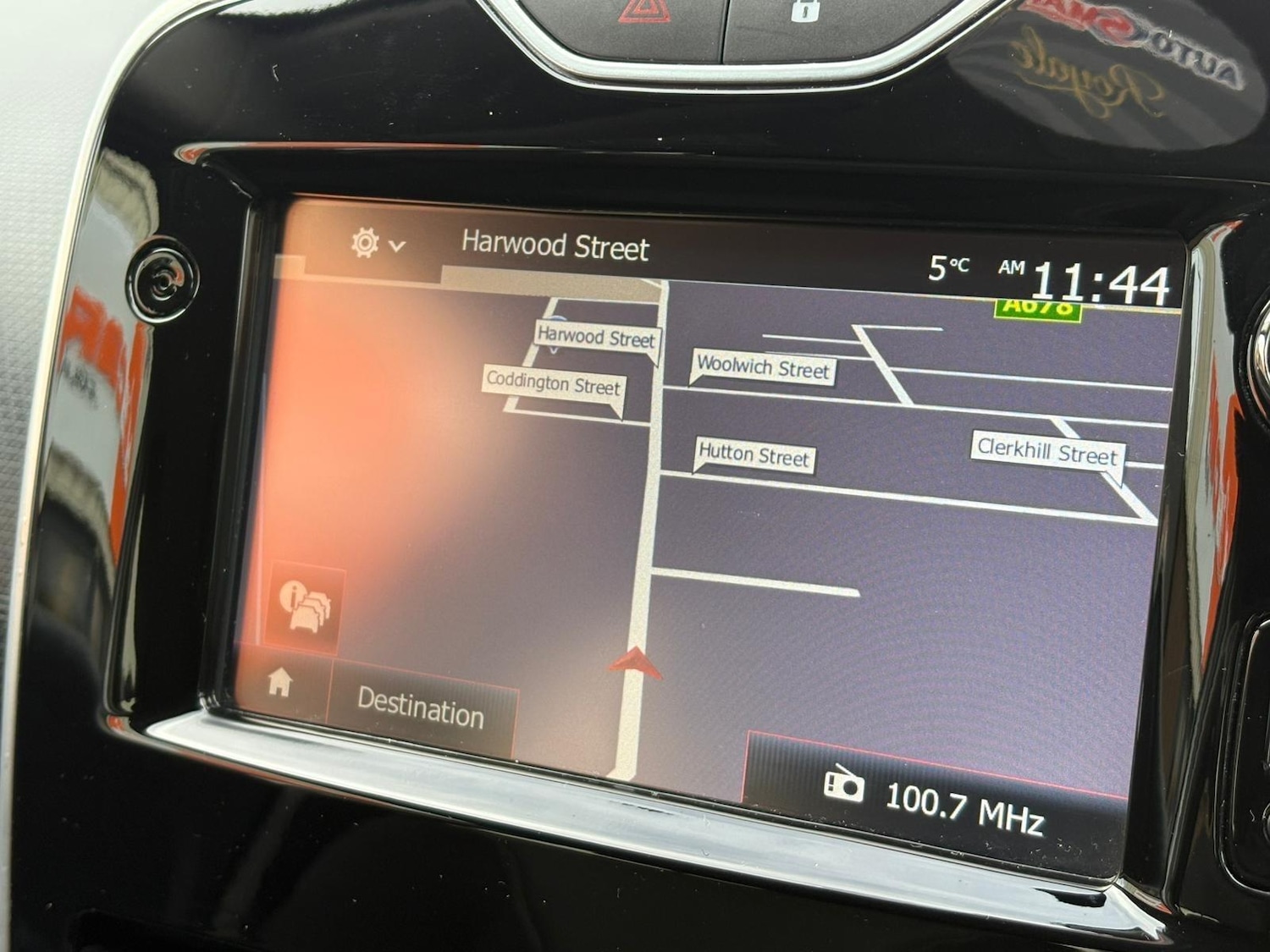 Used Renault Clio 2015 for sale - 76832186: Photo 27