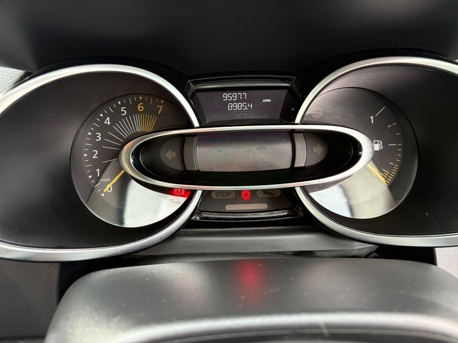 Used Renault Clio 2015 for sale - 76832186: Photo 28