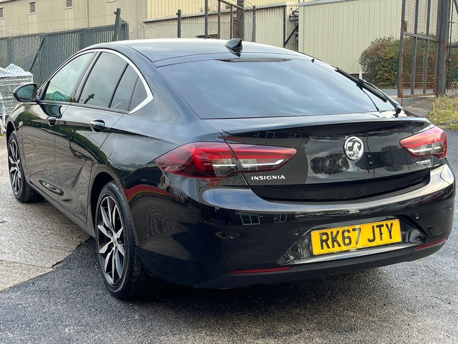 Used Vauxhall Insignia 2017 for sale - 76689996: Photo 7