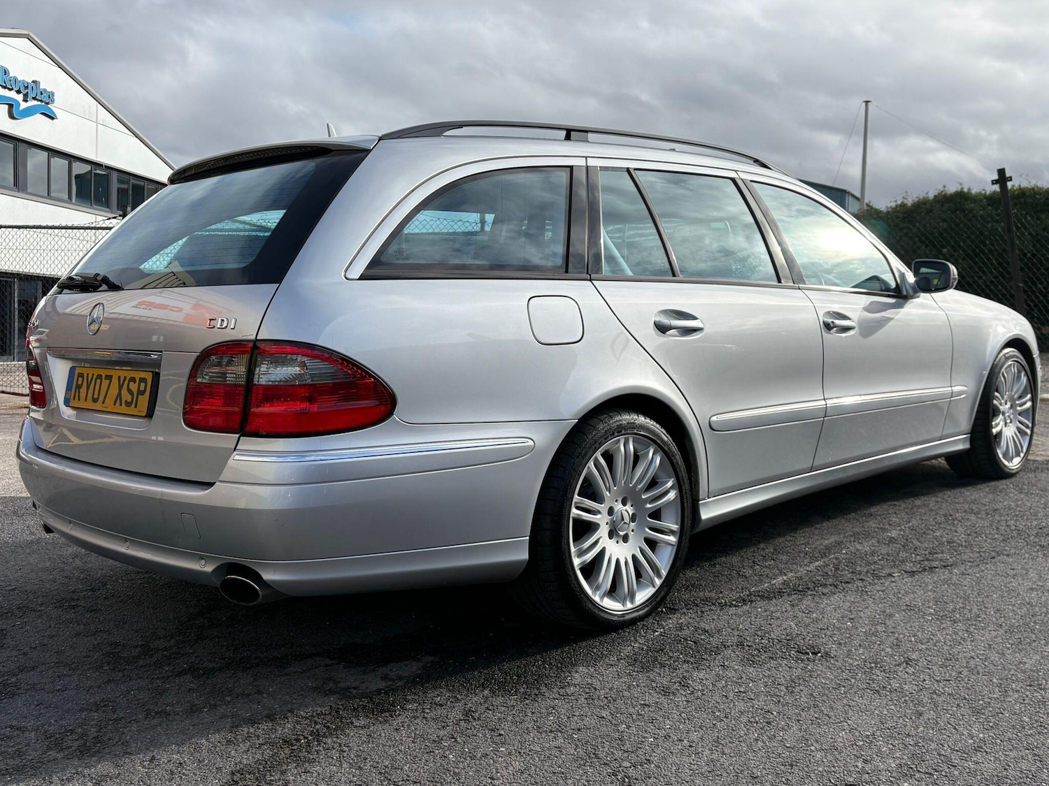 Used Mercedes-Benz E Class 2007 for sale - 77633165: Photo 12