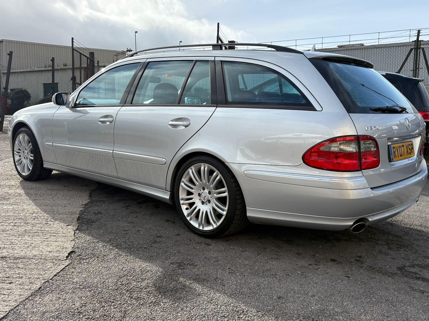 Used Mercedes-Benz E Class 2007 for sale - 77633165: Photo 7