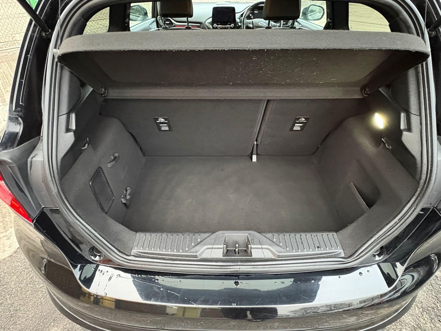 Used Ford Fiesta 2018 for sale - 77611930: Photo 42