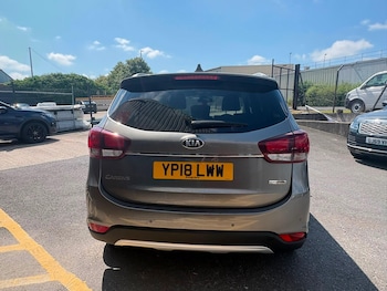 Used Kia Carens 2018 for sale - 79202369: Photo