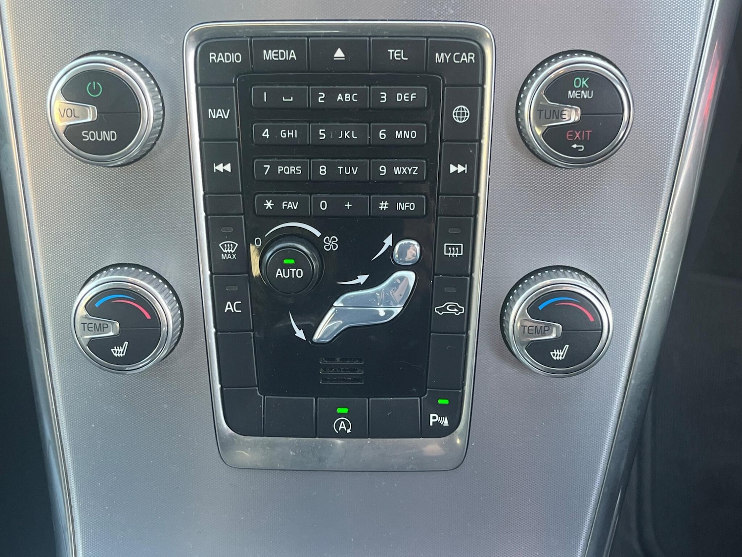 Used Volvo XC60 for sale - 77958477: Photo 27