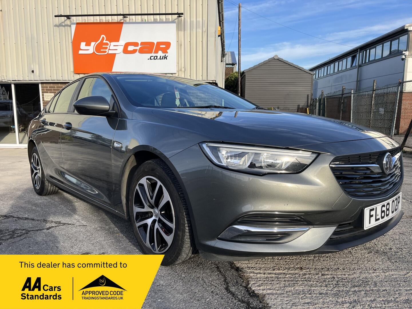 Used Vauxhall Insignia 2018 for sale - 76658051: Photo 1