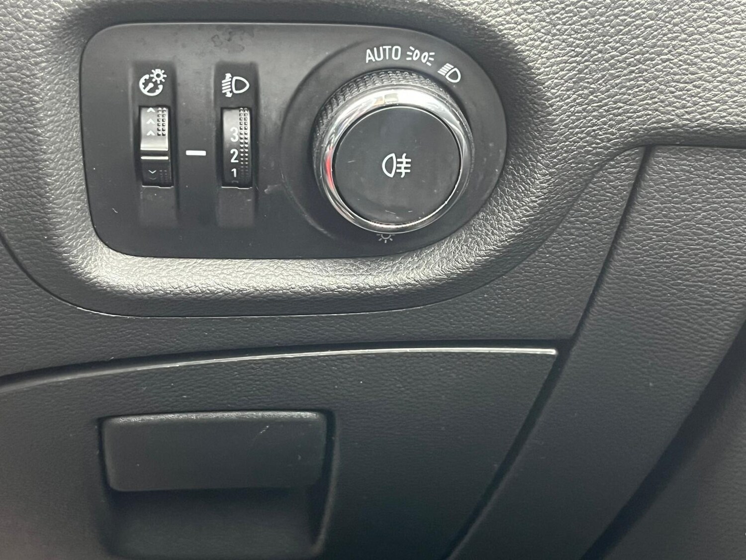 Used Vauxhall Astra 2017 for sale - 76671519: Photo 22