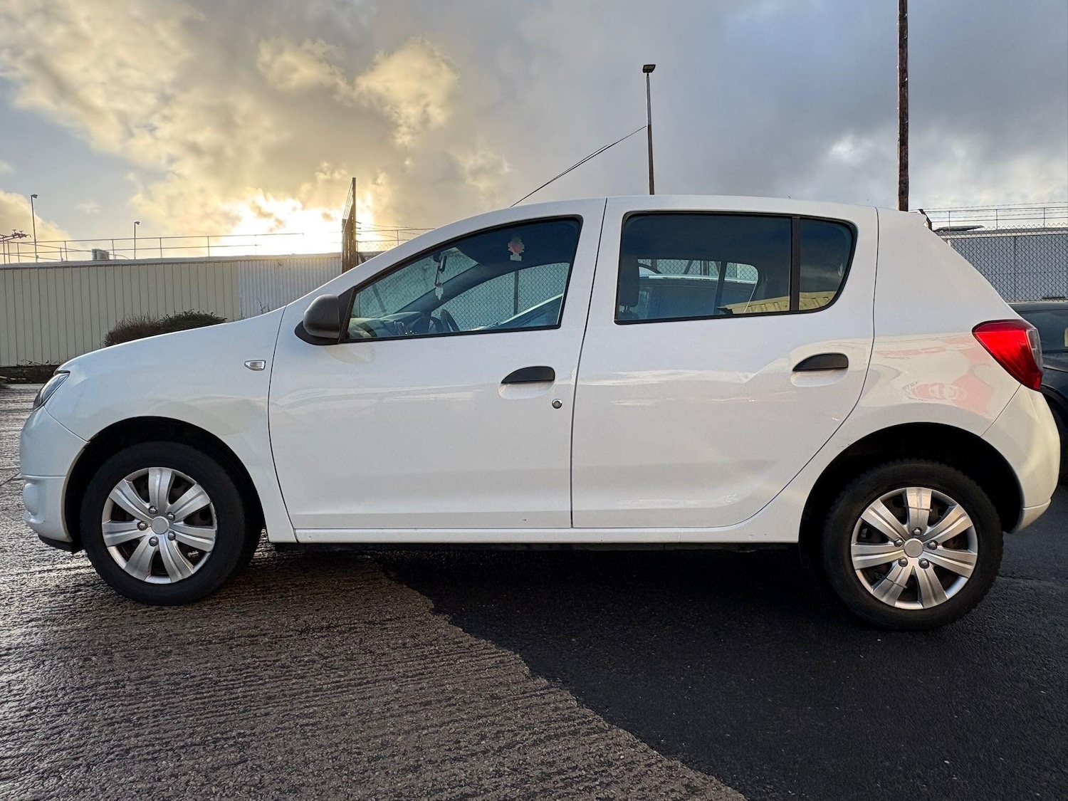 Used Dacia Sandero 2015 for sale - 77575158: Photo 10