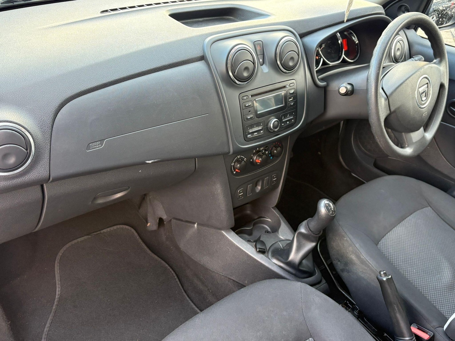 Used Dacia Sandero 2015 for sale - 77575158: Photo 2