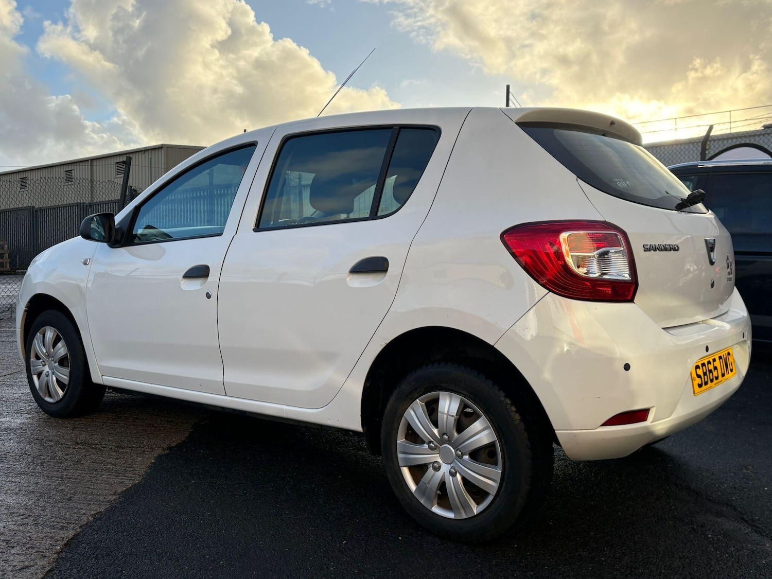 Used Dacia Sandero 2015 for sale - 77575158: Photo 9