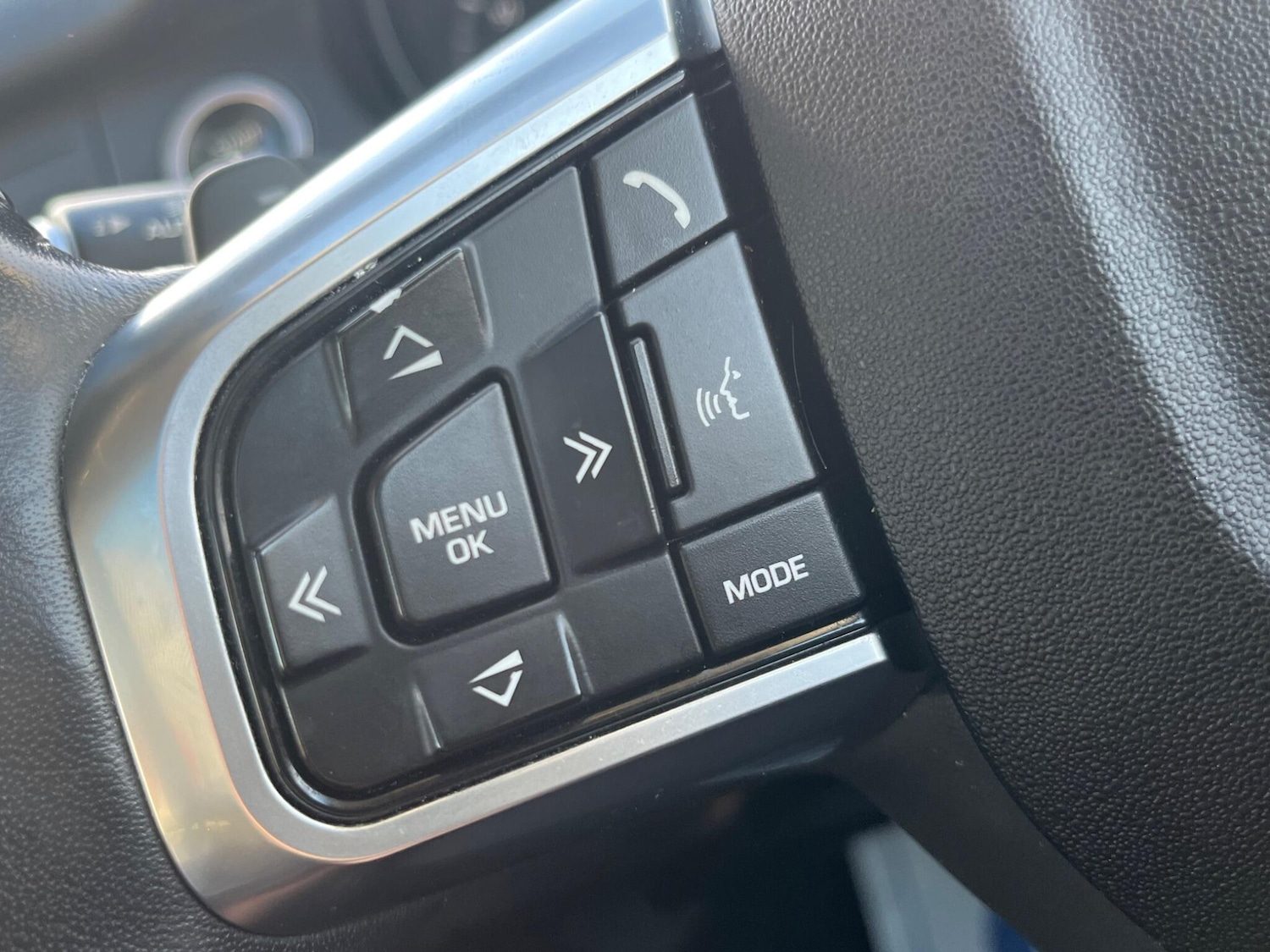 Used Land Rover Discovery Sport 2017 for sale - 77050279: Photo 25