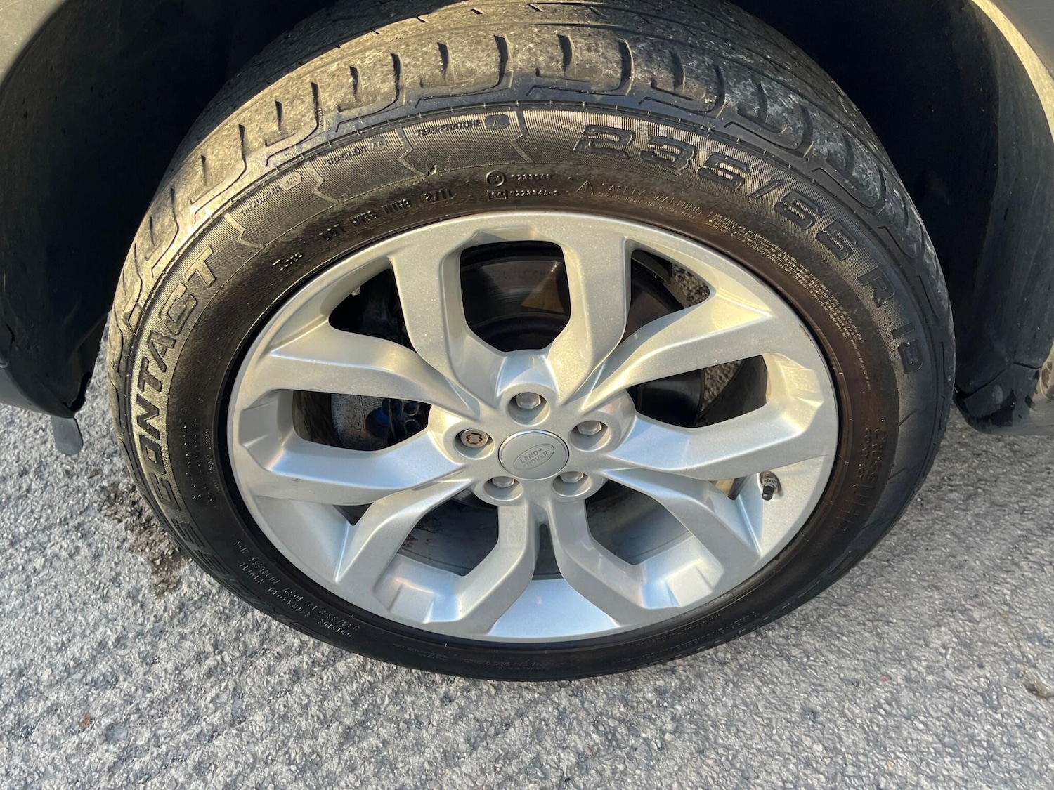 Used Land Rover Discovery Sport 2017 for sale - 77050279: Photo 40