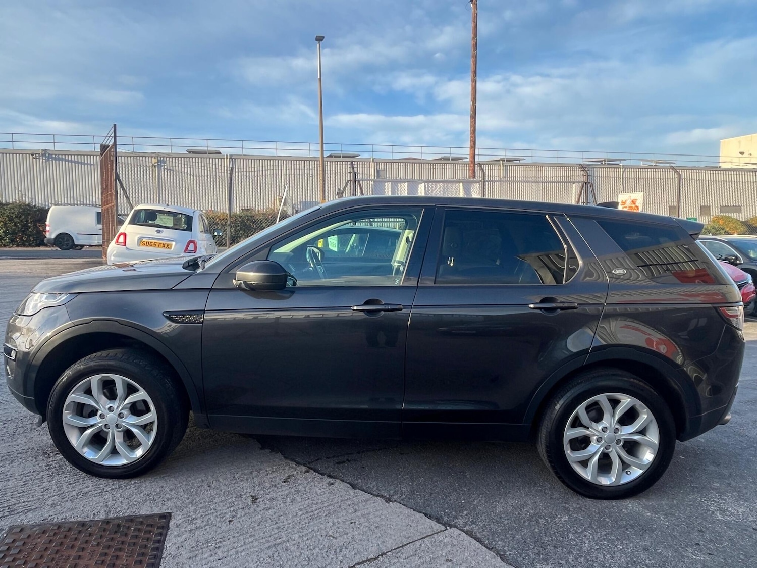 Used Land Rover Discovery Sport 2017 for sale - 77050279: Photo 5