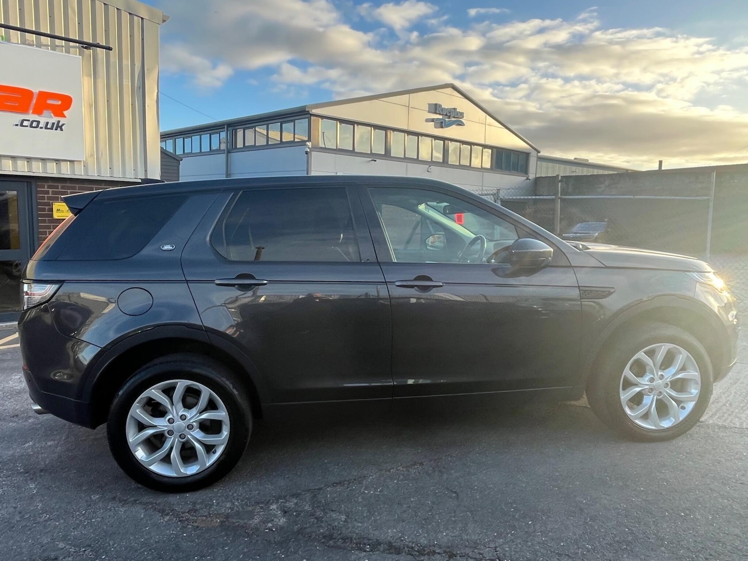 Used Land Rover Discovery Sport 2017 for sale - 77050279: Photo 9
