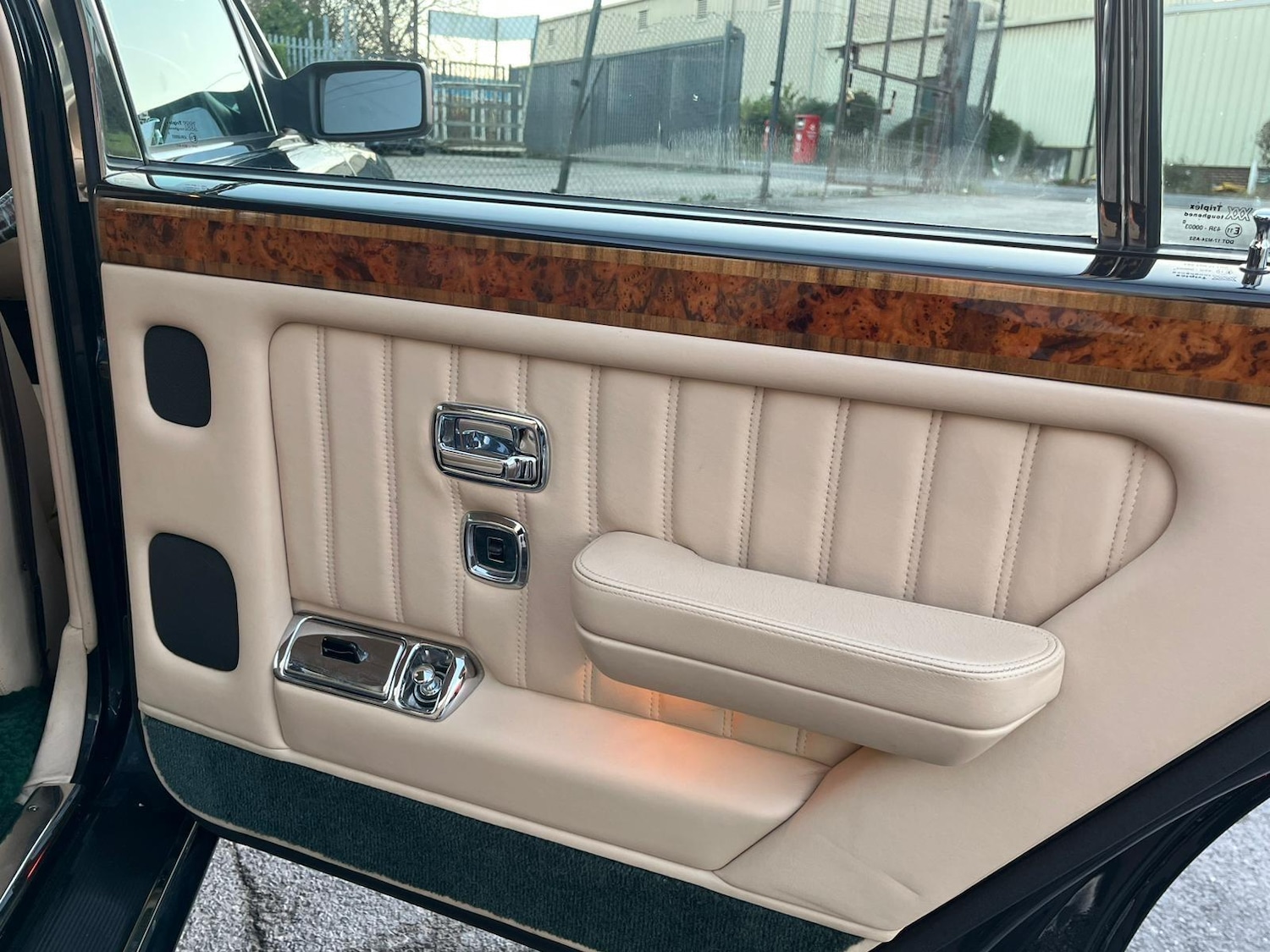 Used Bentley Turbo R 1996 for sale - 76714847: Photo 22