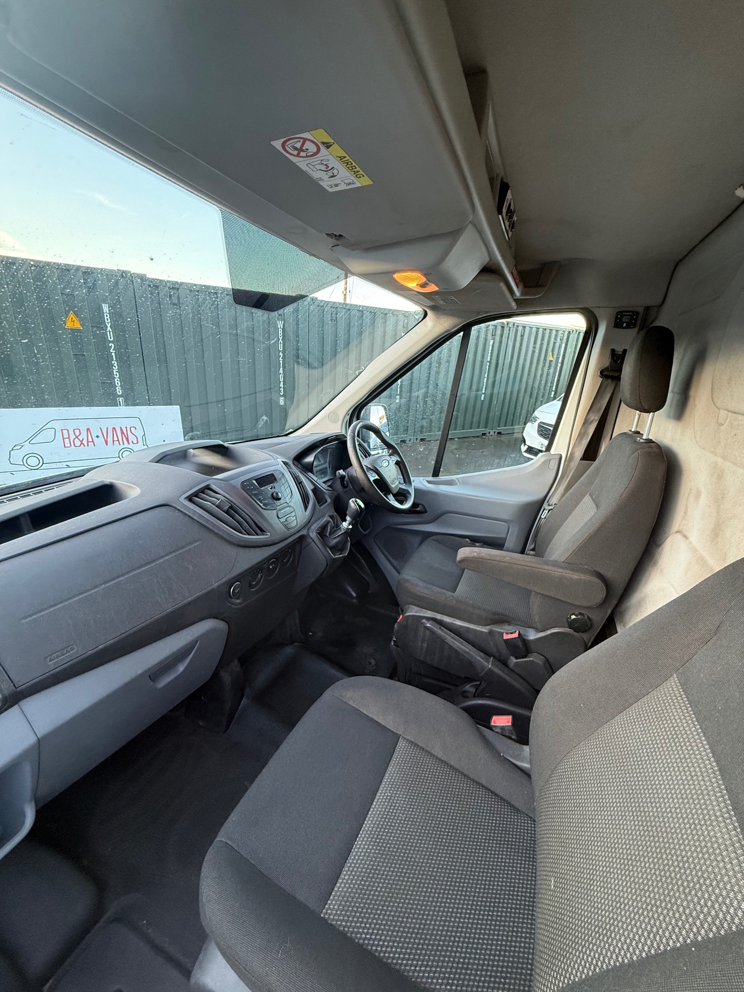 Used Ford Transit 2018 for sale - 76904761: Photo 10