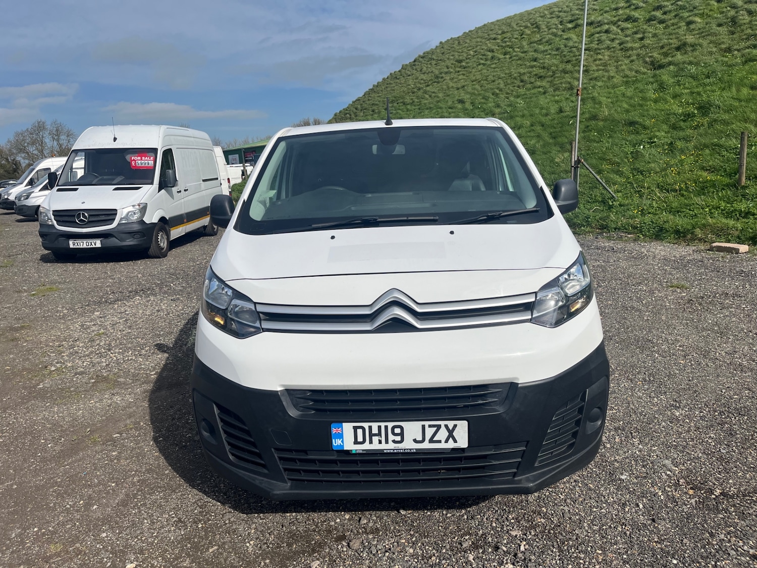 Used Citroen Dispatch 2019 for sale - 77915832: Photo 2