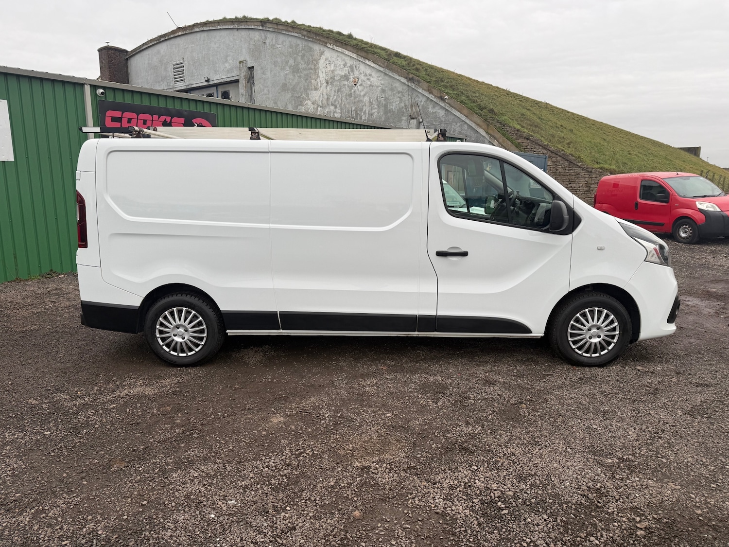 Used Renault Trafic 2019 for sale - 77198570: Photo 2