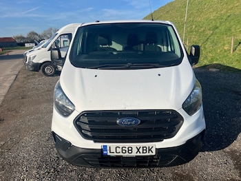 Used Ford Transit Custom 2019 for sale - 77653043: Photo