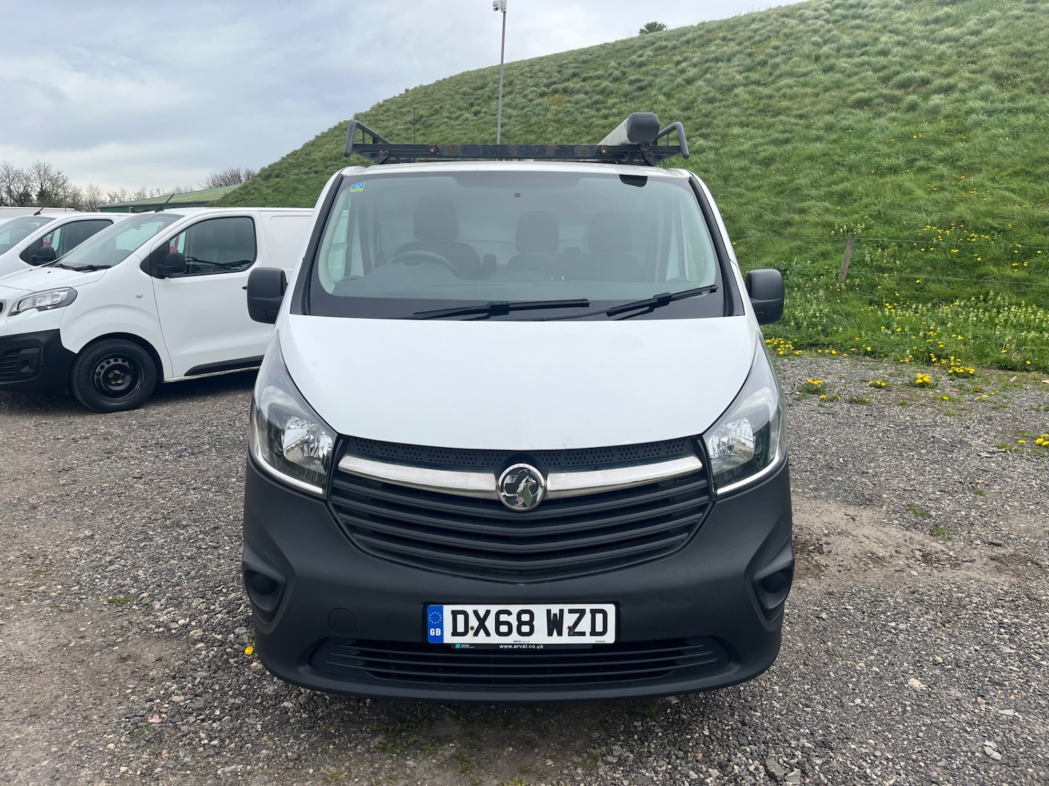 Used Vauxhall Vivaro 2018 for sale - 78178354: Photo 2