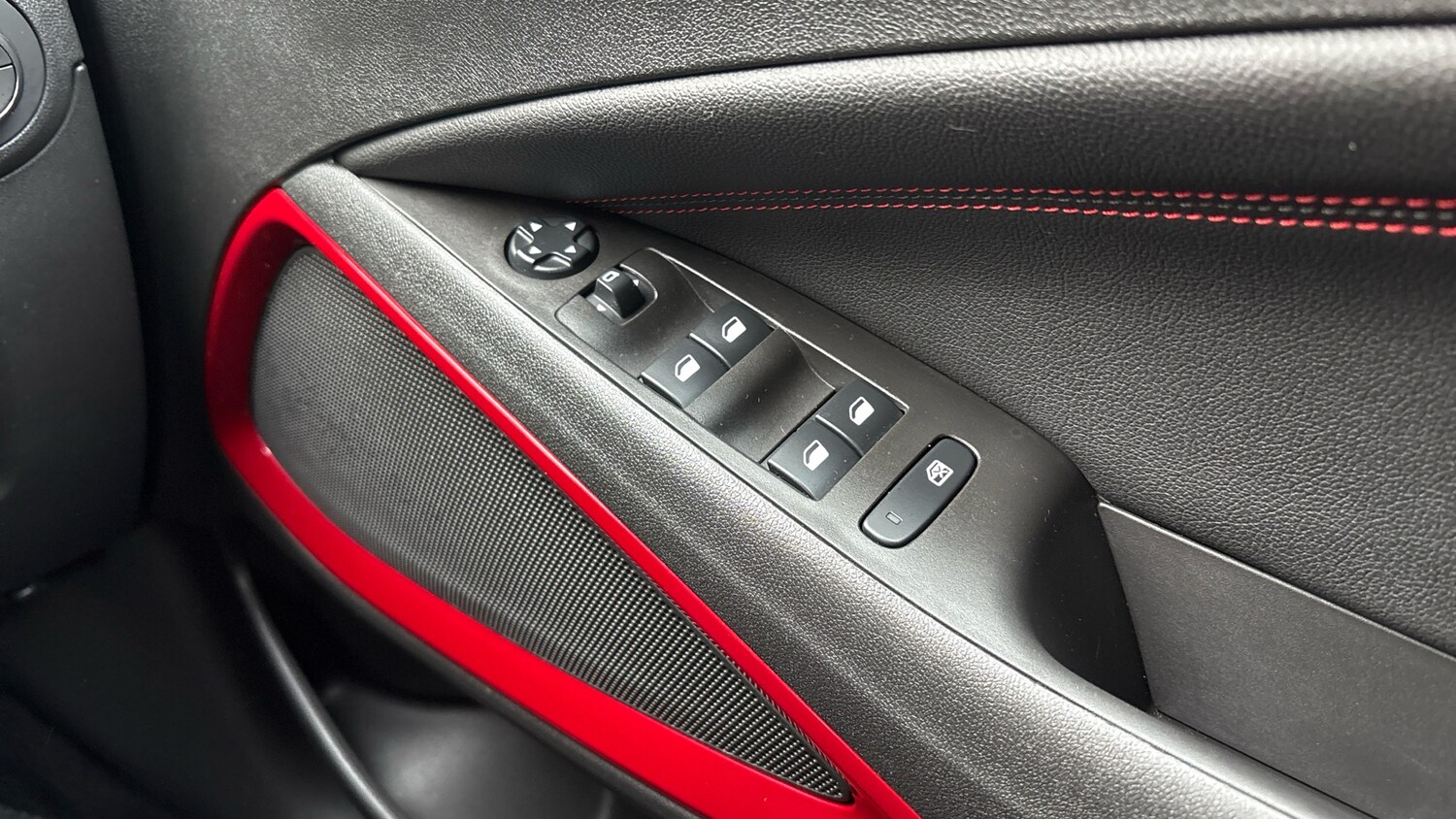 Used Vauxhall Crossland 2022 for sale - 77917136: Photo 17