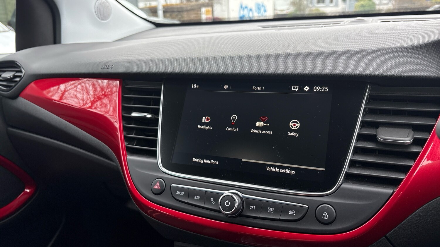 Used Vauxhall Crossland 2022 for sale - 77917136: Photo 33