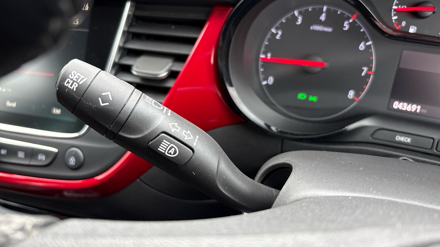 Used Vauxhall Crossland 2022 for sale - 77917136: Photo 38