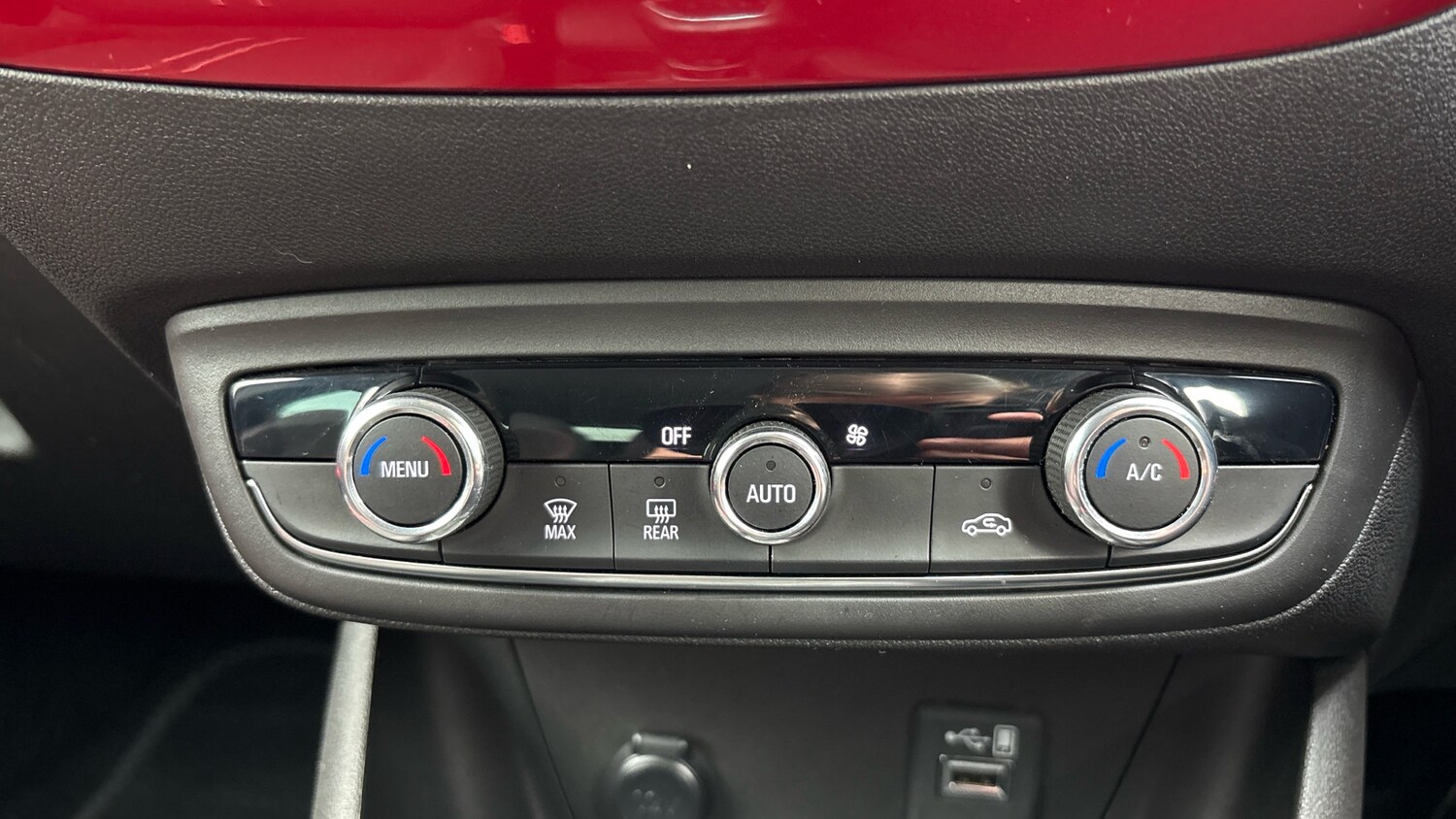 Used Vauxhall Crossland 2022 for sale - 77917136: Photo 40