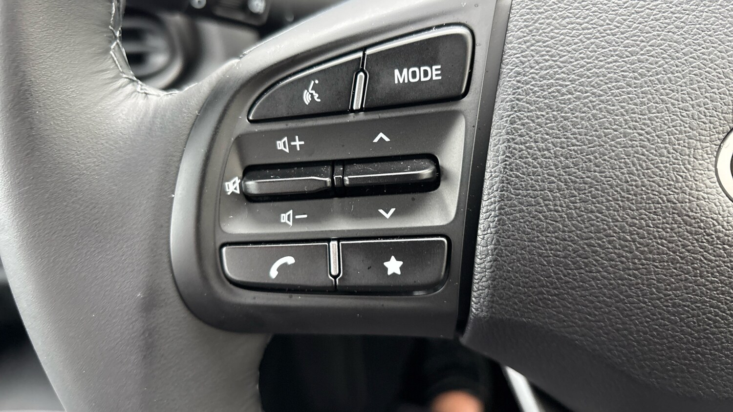 Used Hyundai i10 2025 for sale - 77515352: Photo 50