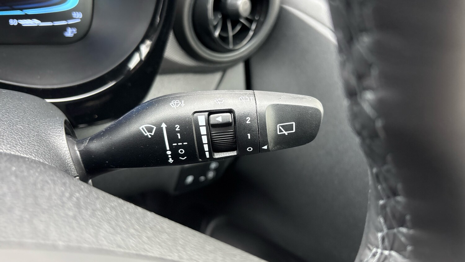 Used Hyundai i10 2025 for sale - 77515352: Photo 51