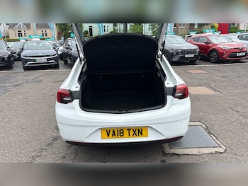 Used Vauxhall Insignia 2018 for sale - 78735805: Photo